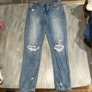 American Eagle ripped mom jeans.